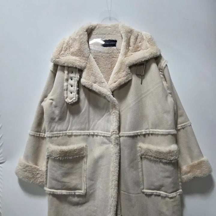 [BUNJANG] Codes Combine Ivory Faux Fur Coat / 코데즈컴바인 아이보리 무스탕 코트 26041601