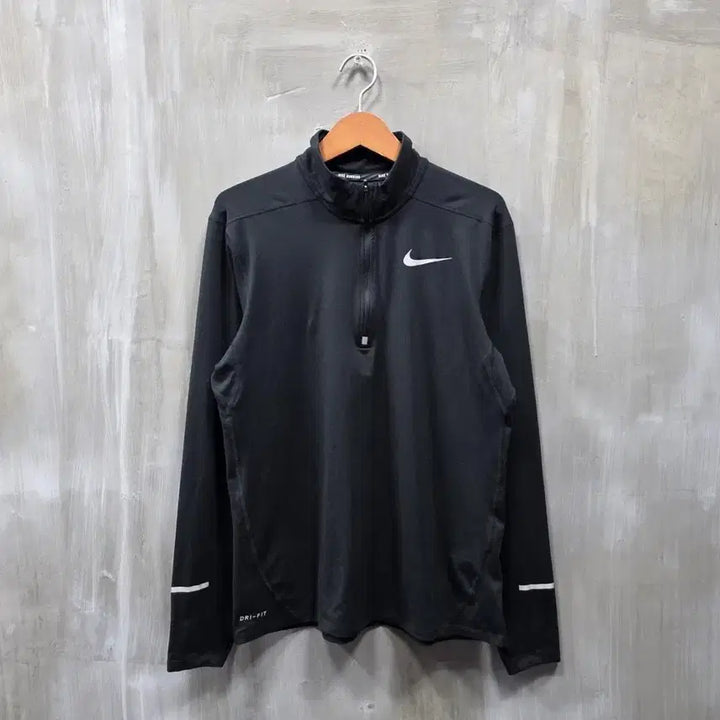 [BUNJANG] Nike Dri-FIT Half-Zip Long Sleeve Running T-Shirt (XL) / 나이키 러닝 드라이핏 하프집 긴팔티셔츠/남성(XL)/ST3093