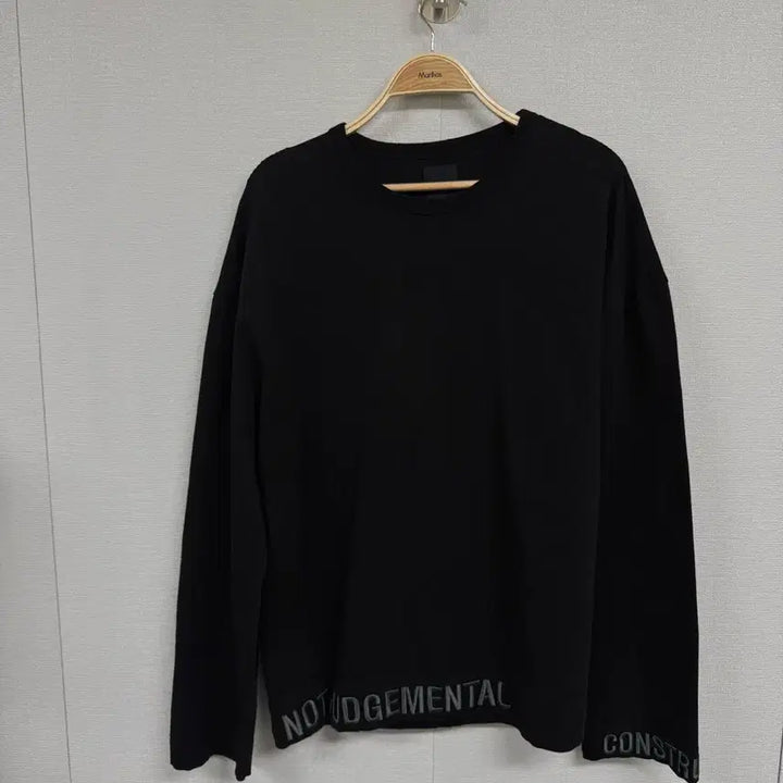 [BUNJANG] Juun.J Embroidered Lettering Long Sleeve / 준지 자수 레터링 롱슬리브