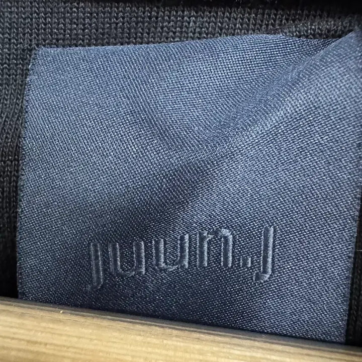 [BUNJANG] Juun.J Embroidered Lettering Long Sleeve / 준지 자수 레터링 롱슬리브