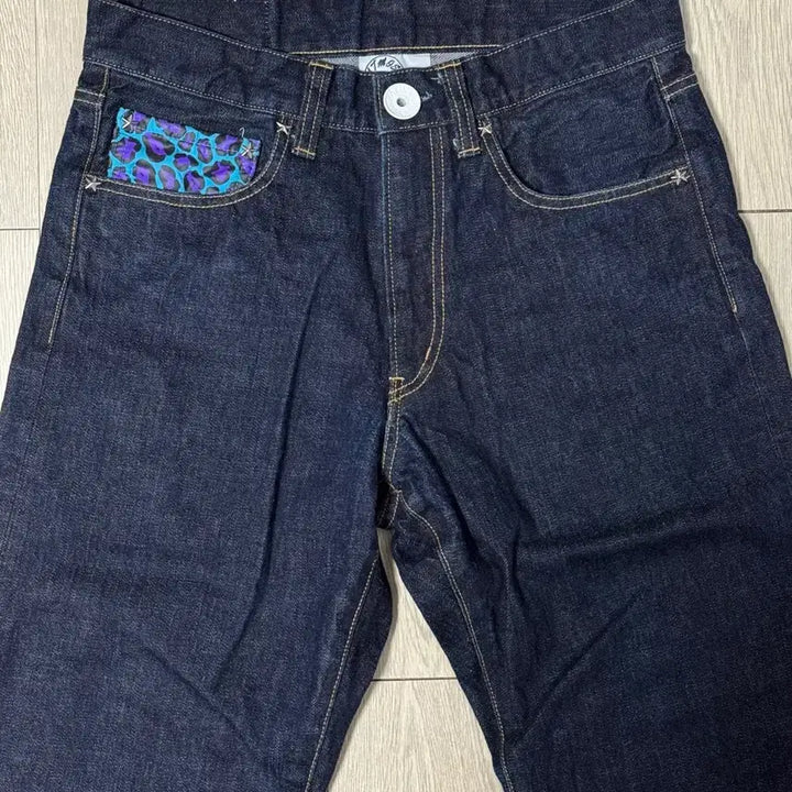 [BUNJANG] Atmos Leopard Pocket Indigo Denim Jeans / 아트모스 Atmos 일본제 체인스티치 데님 레오파드 포켓 M