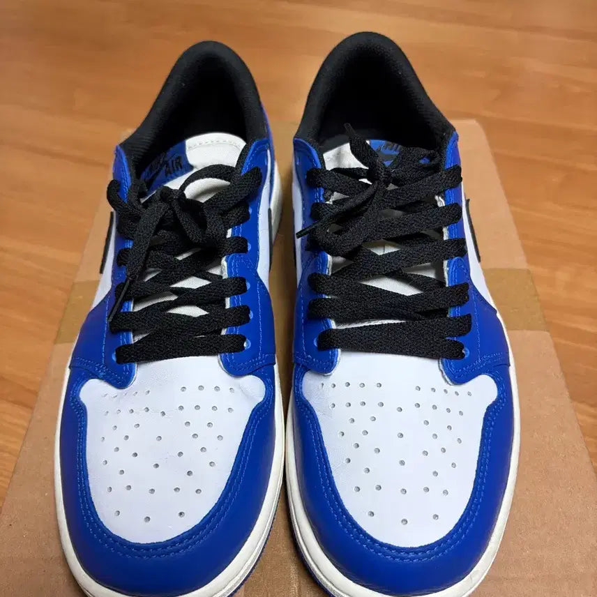 [BUNJANG] Nike Air Jordan 1 Retro Low Royal Blue Sneakers / [285] 나이키 조던 1 레트로 로우 로얄 블루