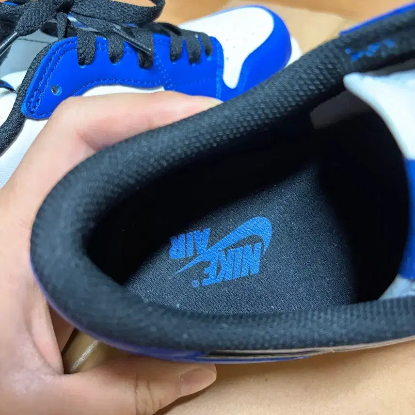 [BUNJANG] Nike Air Jordan 1 Retro Low Royal Blue Sneakers / [285] 나이키 조던 1 레트로 로우 로얄 블루