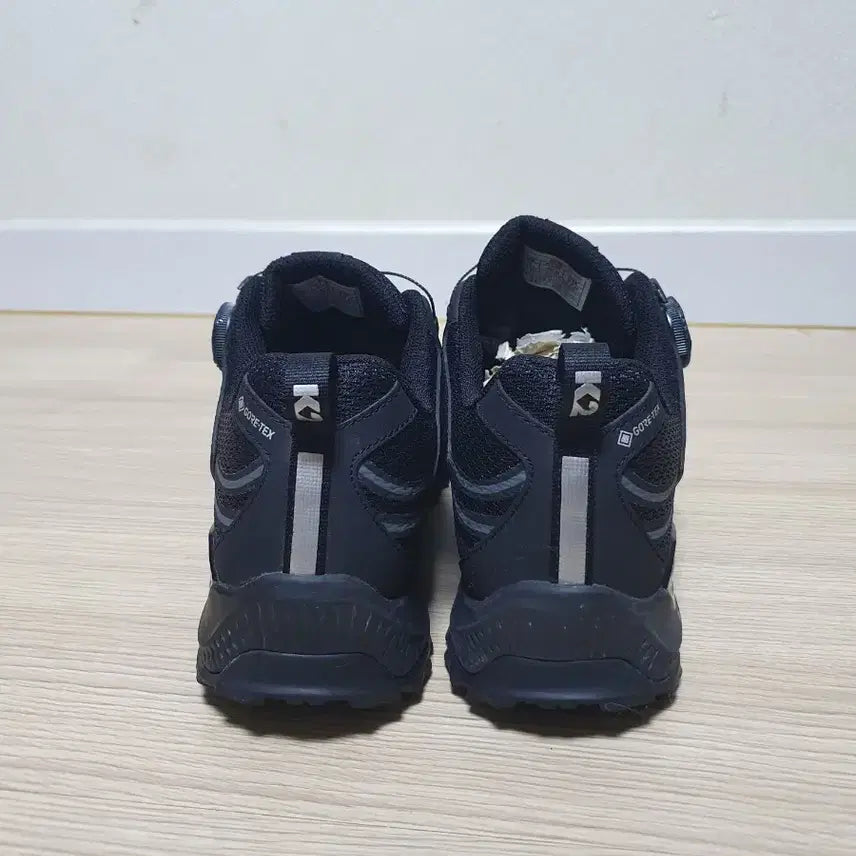 [SOLD OUT] K2 플라이하이크 고어텍스 트레킹화 270
