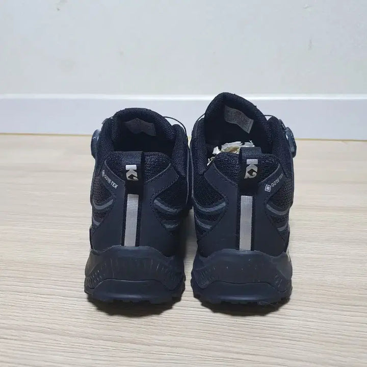 [SOLD OUT] K2 플라이하이크 고어텍스 트레킹화 270