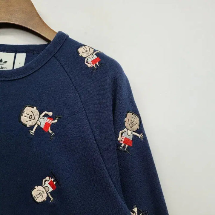 [SOLD OUT] 아디다스 오리지날 트림디히크루 자수 캐릭터/S/앨리스/946