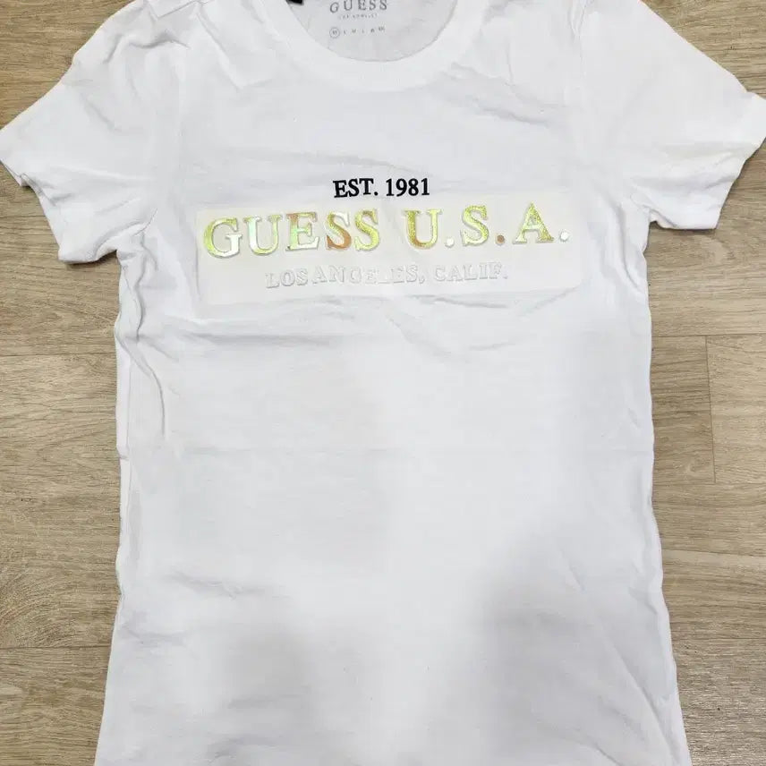 [SOLD OUT] 게스 화이트 EST.1981 반팔 티셔츠XS