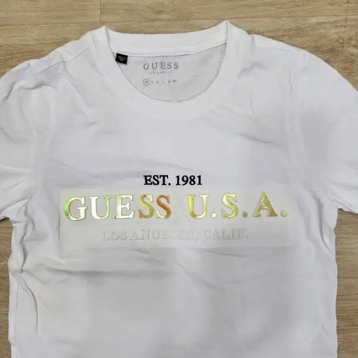 [SOLD OUT] 게스 화이트 EST.1981 반팔 티셔츠XS
