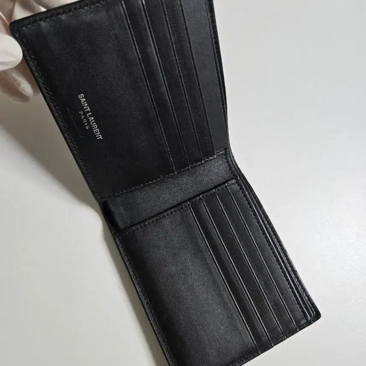 [BUNJANG] Saint Laurent Black Croc Embossed Bifold Wallet / 생로랑 블랙 크로커 반지갑