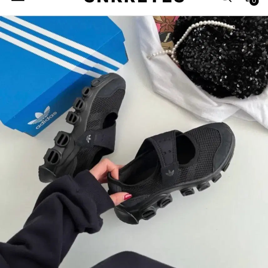 [BUNJANG] Adidas Adiform Megazine Women&