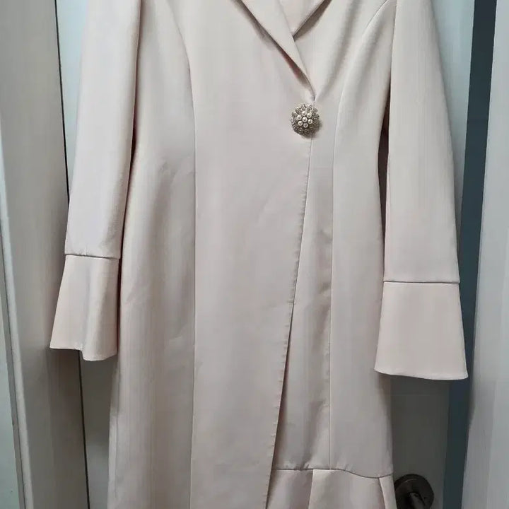 [BUNJANG] Satin Esblanc Dress / 샤틴 에스블랑 원피스 돌잔치 예복 셀프웨딩 2부드레스 피로연 졸업사진촬영