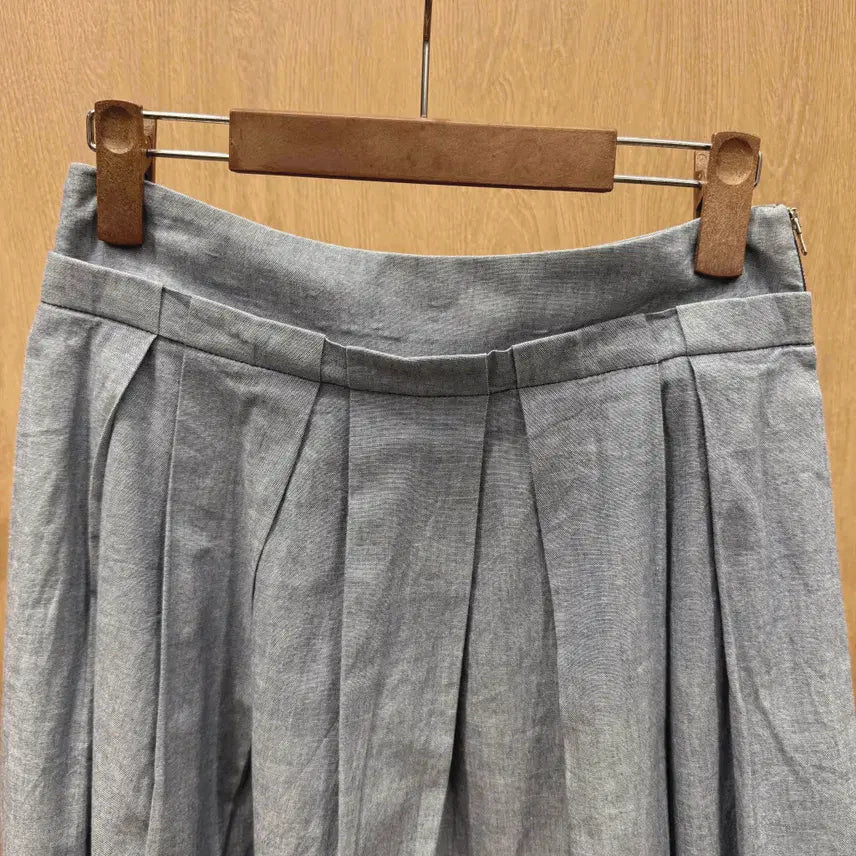 [BUNJANG] See by Chloé Cotton Pleated Mini Skirt / 씨 바이 끌로에 코튼 플리츠 미니스커트 턱 디테일 A라인 연청