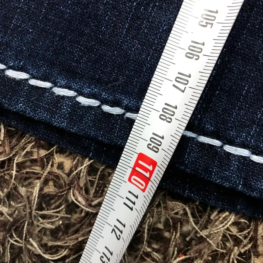 [SOLD OUT] 28 트루릴리전 빌리 슈퍼티 부츠컷 스티치 데님 팬츠