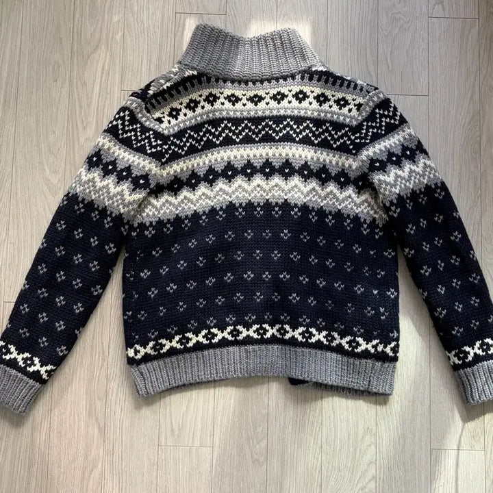 [BUNJANG] Nordic Pattern Knit Cardigan / 노르딕 패턴 니트 가디건