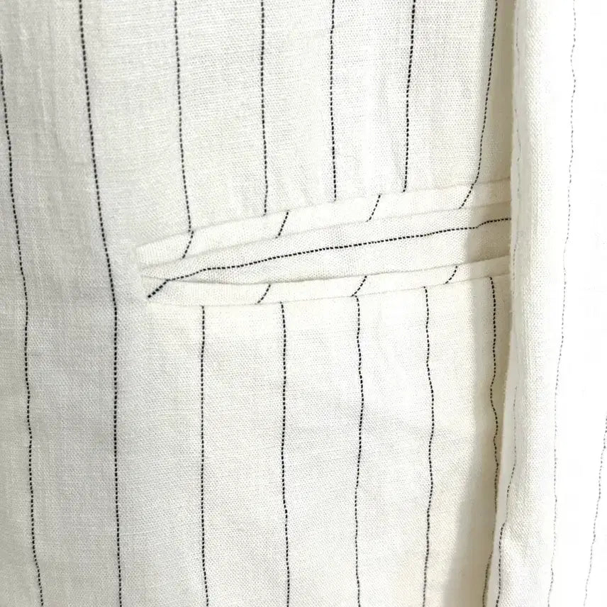 [BUNJANG] Maje White Pinstripe Jacket / 마쥬 흰색 핀스트라이프 자켙