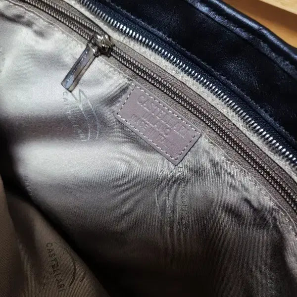 [BUNJANG] Castellari Milano Black Leather Punching Shopper Bag / 카스텔라리밀라노 블랙가죽 펀칭백 사각쇼퍼백