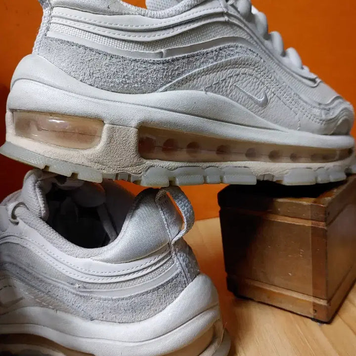 [BUNJANG] Nike Air Max Futura (US6.5) / 나이키 에어맥스 퓨츄라(US6.5표기235 추천사이즈230)