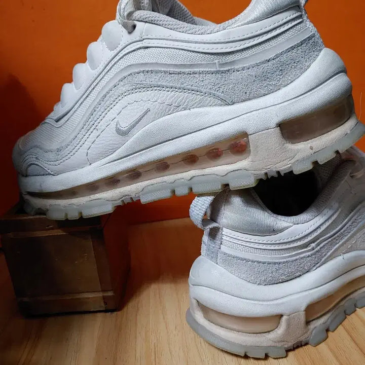 [BUNJANG] Nike Air Max Futura (US6.5) / 나이키 에어맥스 퓨츄라(US6.5표기235 추천사이즈230)