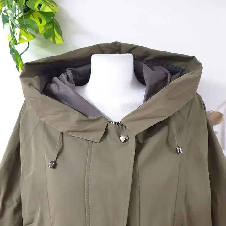 [BUNJANG] RYAN Hooded Asymmetrical Windbreaker Jacket / RYAN 가오리핏 야상 바람막이 55~99 후드언발 카키 F