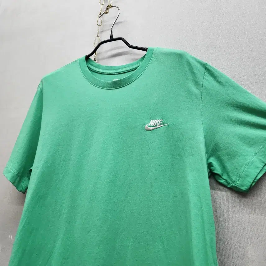 [SOLD OUT] 나이키 로고 자수 반팔티 XL(L)