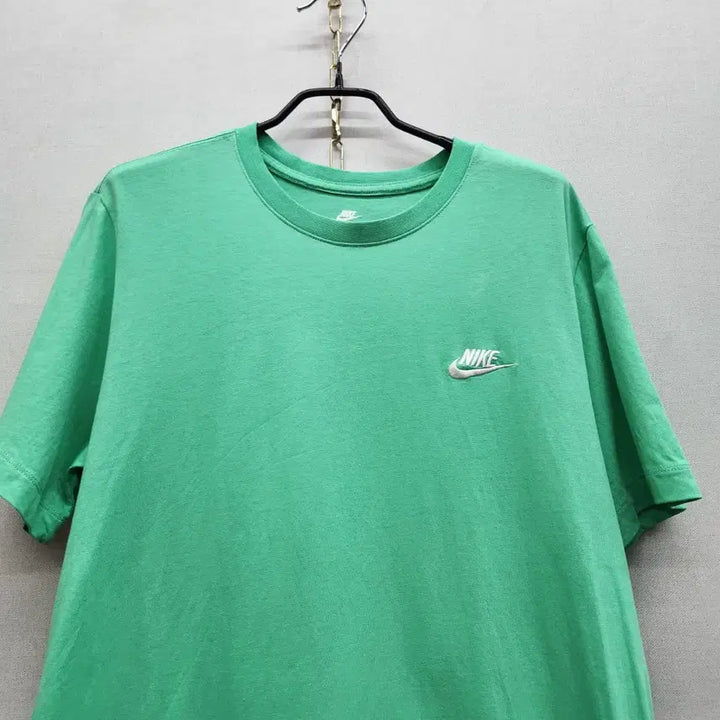[SOLD OUT] 나이키 로고 자수 반팔티 XL(L)
