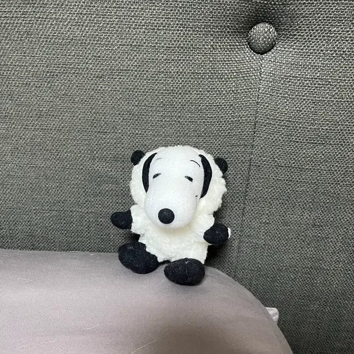 [BUNJANG] Snoopy Sheepskin Hat Plush Doll / 양모자쓴 스누피