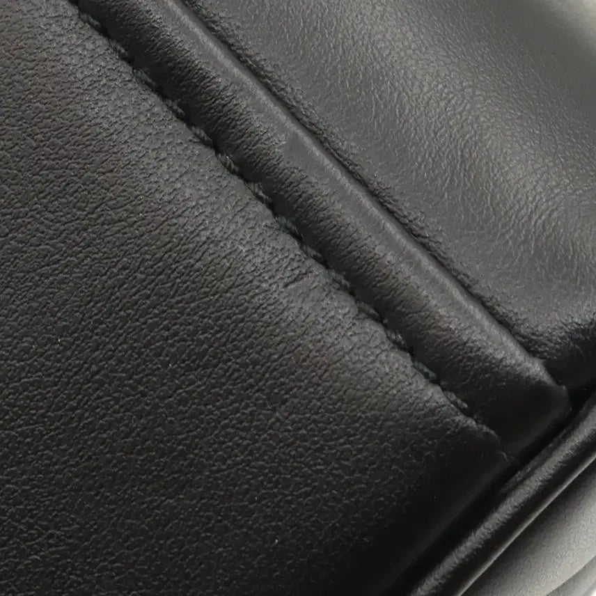 [BUNJANG] Prada Diagram Mini Chain Crossbody Bag / 프라다 블랙 카프스킨 금장 다이어그램 미니 체인 크로스백 / 1BH084