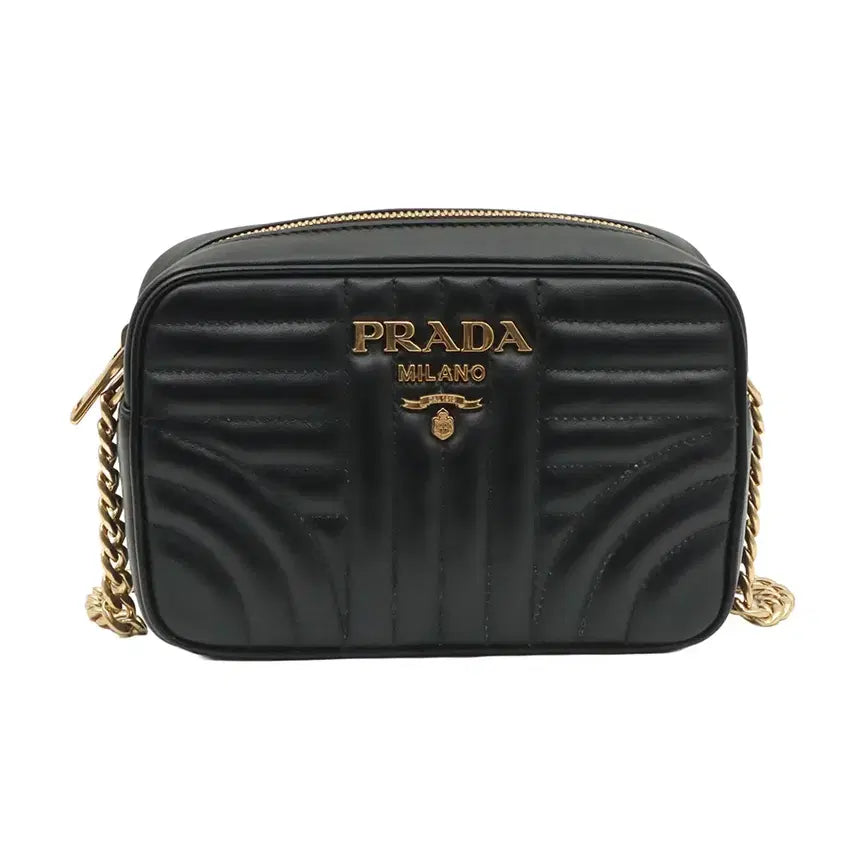 [BUNJANG] Prada Diagram Mini Chain Crossbody Bag / 프라다 블랙 카프스킨 금장 다이어그램 미니 체인 크로스백 / 1BH084