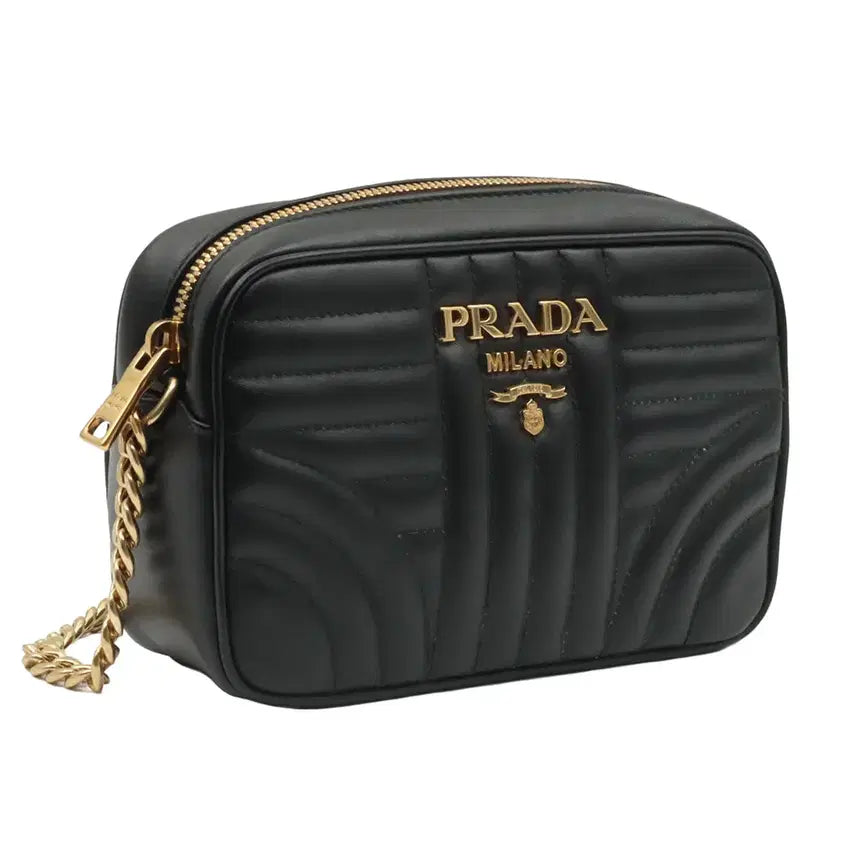 [BUNJANG] Prada Diagram Mini Chain Crossbody Bag / 프라다 블랙 카프스킨 금장 다이어그램 미니 체인 크로스백 / 1BH084