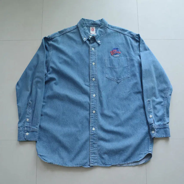[SOLD OUT] 90s 플래닛할리우드 UK 영국 생산 데님 셔츠 XL