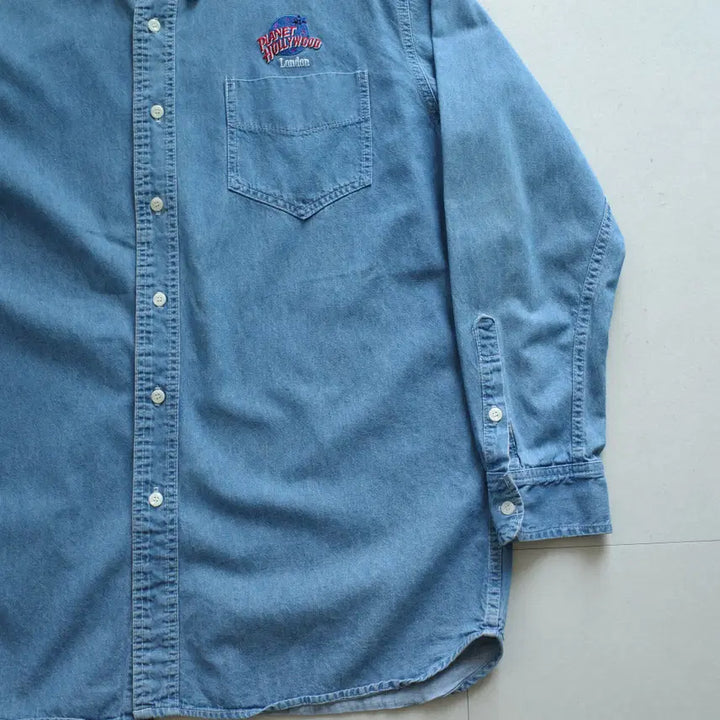 [SOLD OUT] 90s 플래닛할리우드 UK 영국 생산 데님 셔츠 XL