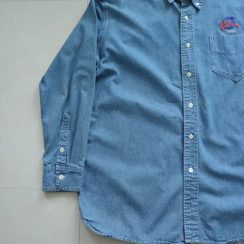 [SOLD OUT] 90s 플래닛할리우드 UK 영국 생산 데님 셔츠 XL