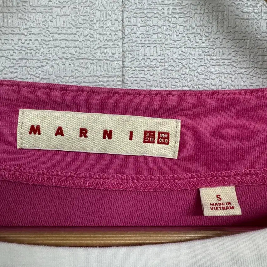 [BUNJANG] Mardi Mercredi x Uniqlo Short Sleeve T-shirt / 마르디x유니클로 반팔 티셔츠