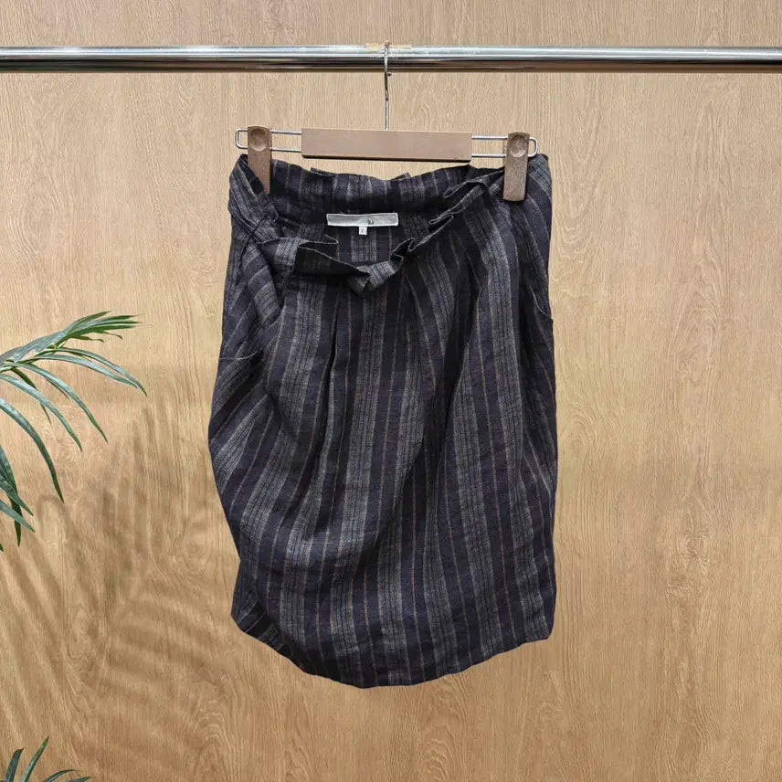 [BUNJANG] 3.1 Phillip Lim Striped Wrap Mini Skirt / 3.1 필립림 스트라이프 랩 미니스커트 허리 끈 디테일다크컬러