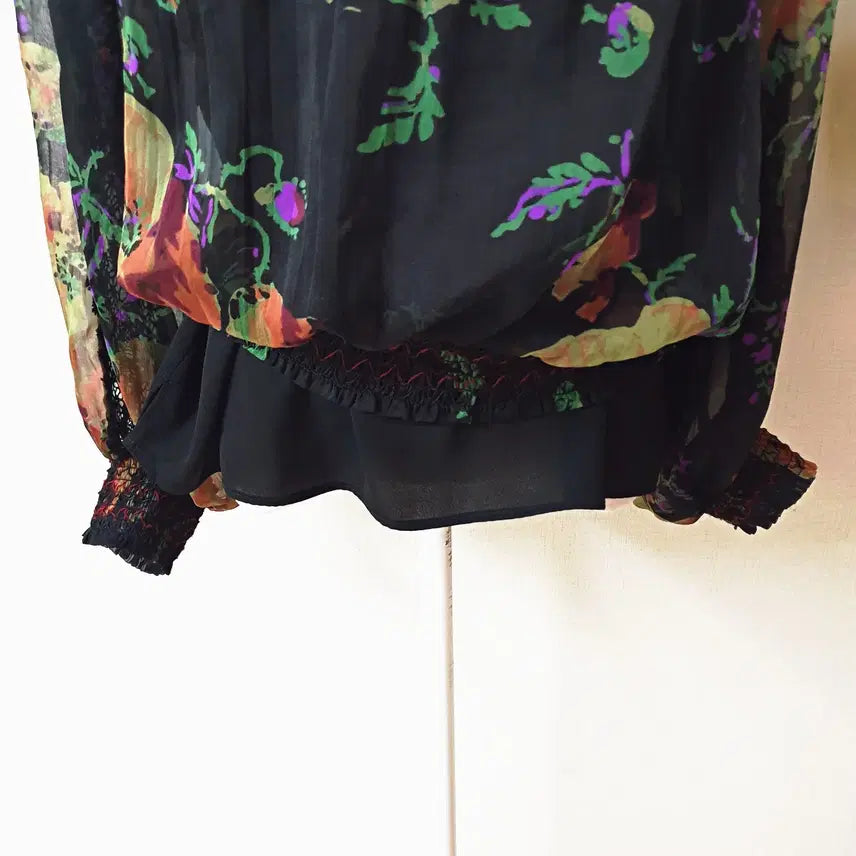 [BUNJANG] Ralph Lauren Floral Off-Shoulder Chiffon Blouse / 랄프로렌 정품 오프숄더 쉬폰 나시블라우스 44 55 블랙플라워