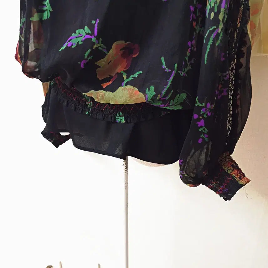 [BUNJANG] Ralph Lauren Floral Off-Shoulder Chiffon Blouse / 랄프로렌 정품 오프숄더 쉬폰 나시블라우스 44 55 블랙플라워