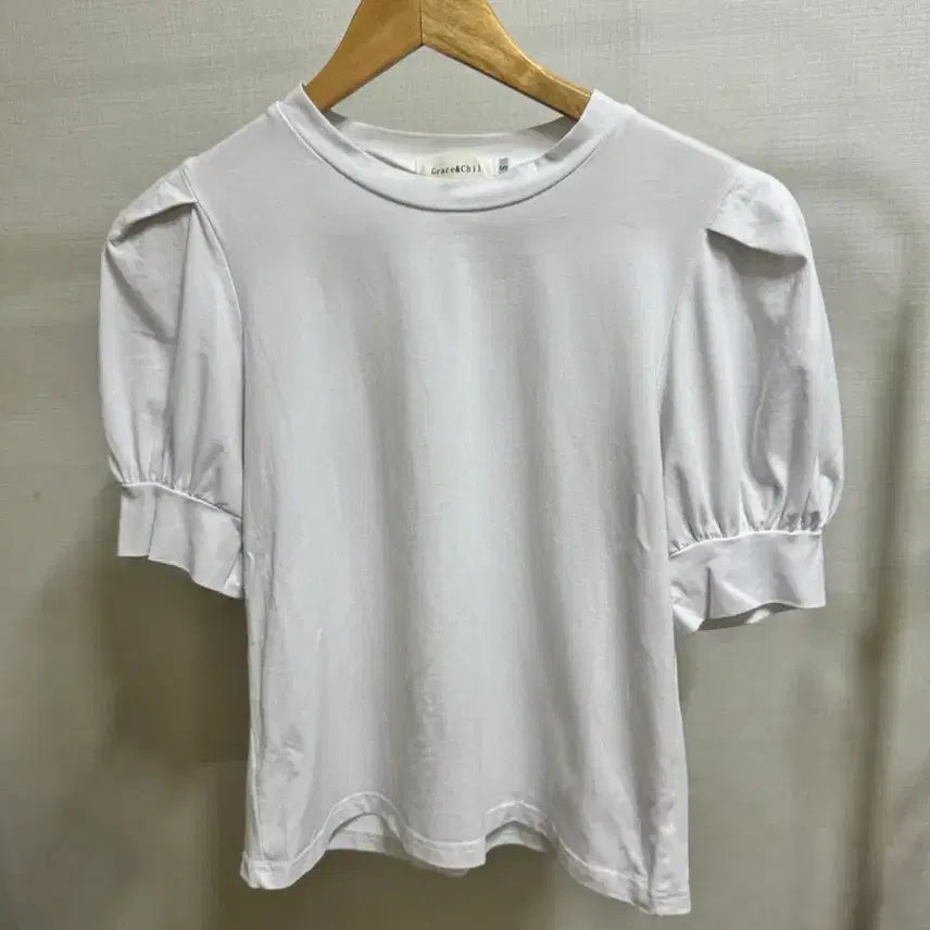 [SOLD OUT] 새상품 화이트 퍼프 반팔 티셔츠