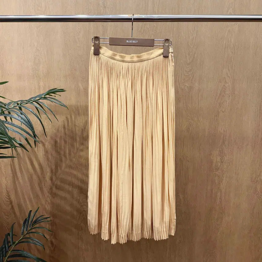 [SOLD OUT] 발렌티노 가라바니 플리츠 롱 스커트 터치 주름 디테일 핑크베이지
