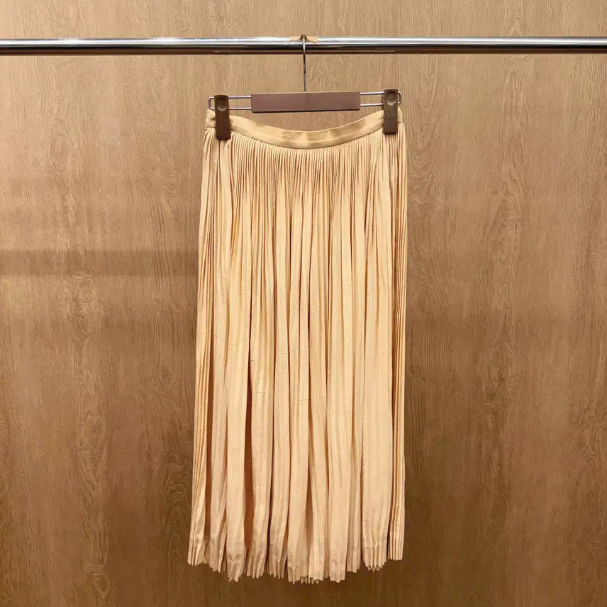 [SOLD OUT] 발렌티노 가라바니 플리츠 롱 스커트 터치 주름 디테일 핑크베이지