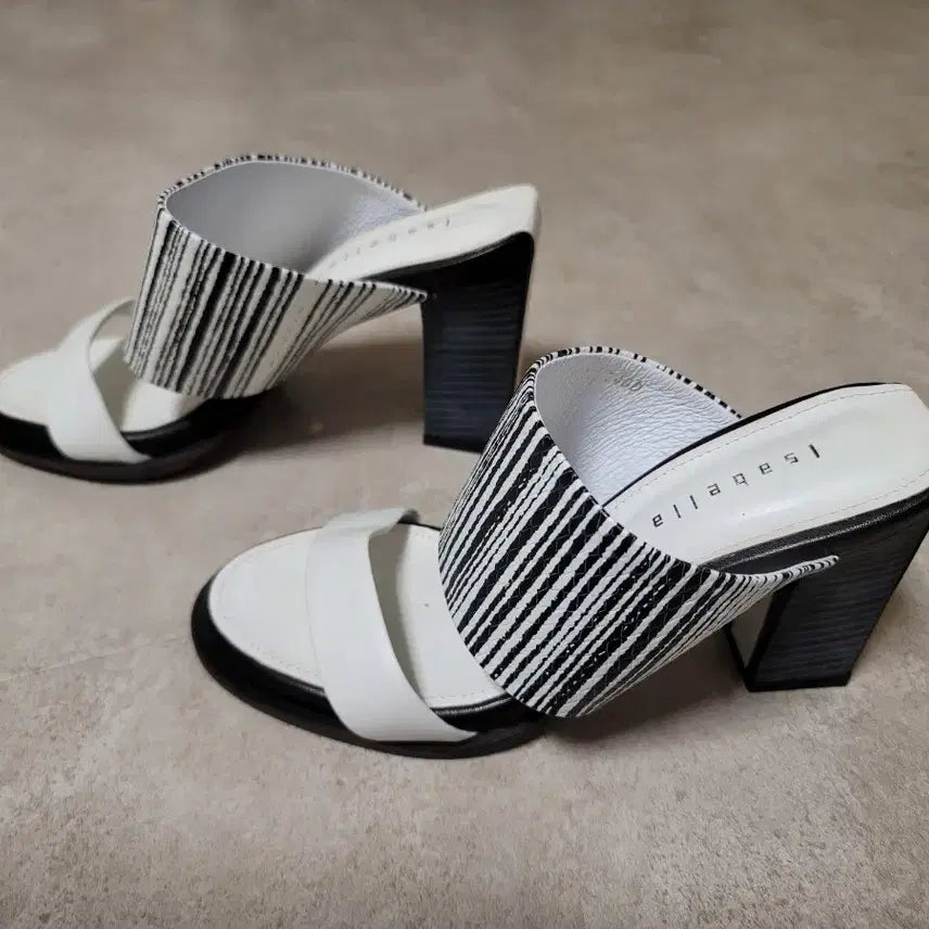 [BUNJANG] Isabella Real Leather Striped Mule Sandals / isabella 리얼가죽 수제화  스트라이프 뮬 샌들 화이트