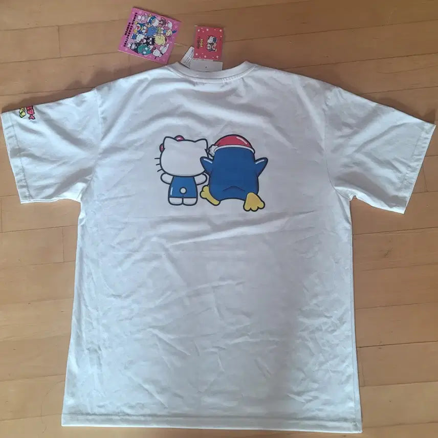 [BUNJANG] Donpeng Hello Kitty Collaboration T-shirt / 돈펭 신상 헬로키티 콜라보 반팔티셔츠 L