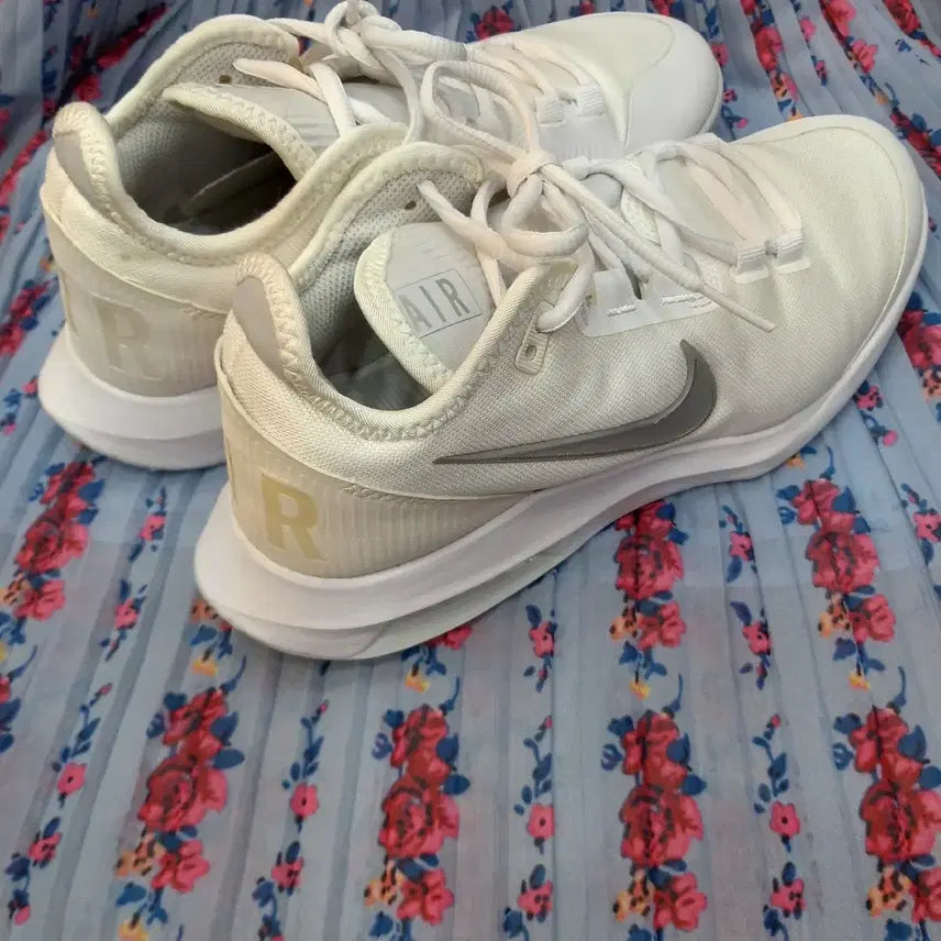 [BUNJANG] Nike Air Max Wide Sneakers 240mm / 나이키  에어맥스 와이드 운동화  240mm