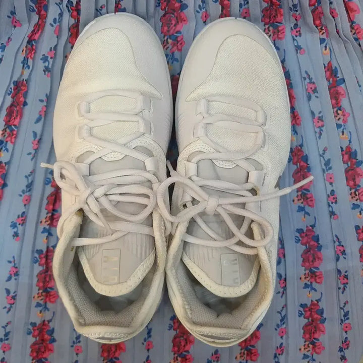 [BUNJANG] Nike Air Max Wide Sneakers 240mm / 나이키  에어맥스 와이드 운동화  240mm