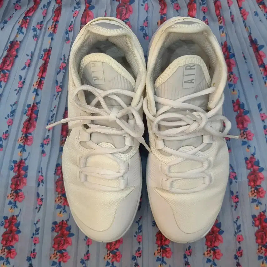 [BUNJANG] Nike Air Max Wide Sneakers 240mm / 나이키  에어맥스 와이드 운동화  240mm