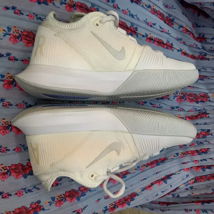[BUNJANG] Nike Air Max Wide Sneakers 240mm / 나이키  에어맥스 와이드 운동화  240mm