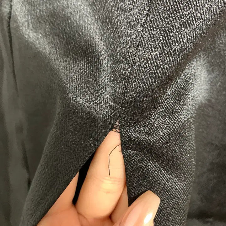 [BUNJANG] Bohemian Seoul Slit Long Satin Skirt / 보헤미안서울 슬릿 롱 새틴 스커트