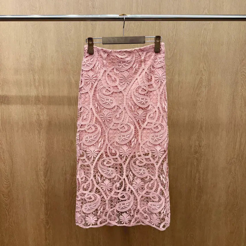 [BUNJANG] Sandro Floral Lace Midi Skirt / 산드로 플로럴 패턴 레이스 미디 스커트 시스루 디테일 슬림핏 핑크