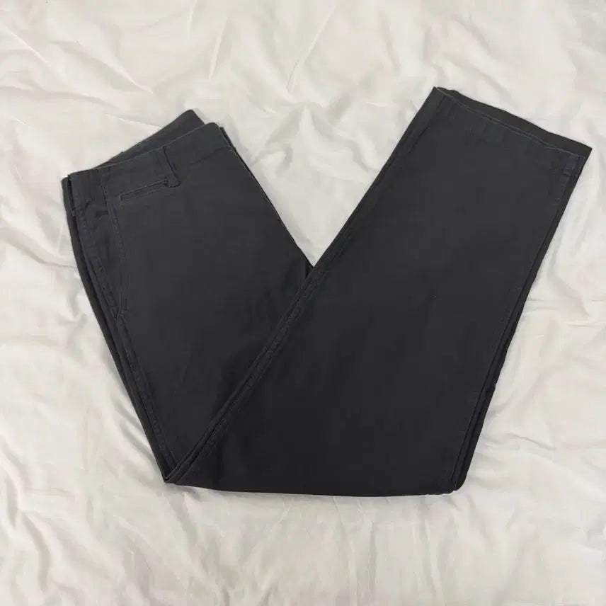 [SOLD OUT] (새상품) 무신사스탠다드 백 사틴 오피스 팬츠 다크 그레이