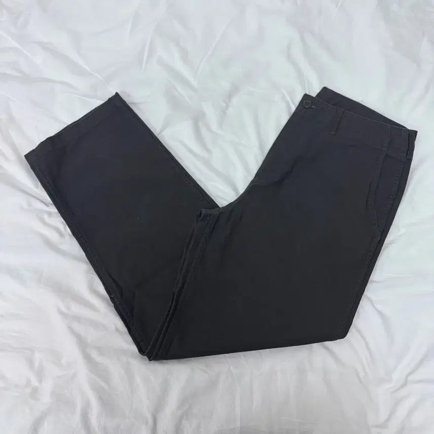 [SOLD OUT] (새상품) 무신사스탠다드 백 사틴 오피스 팬츠 다크 그레이