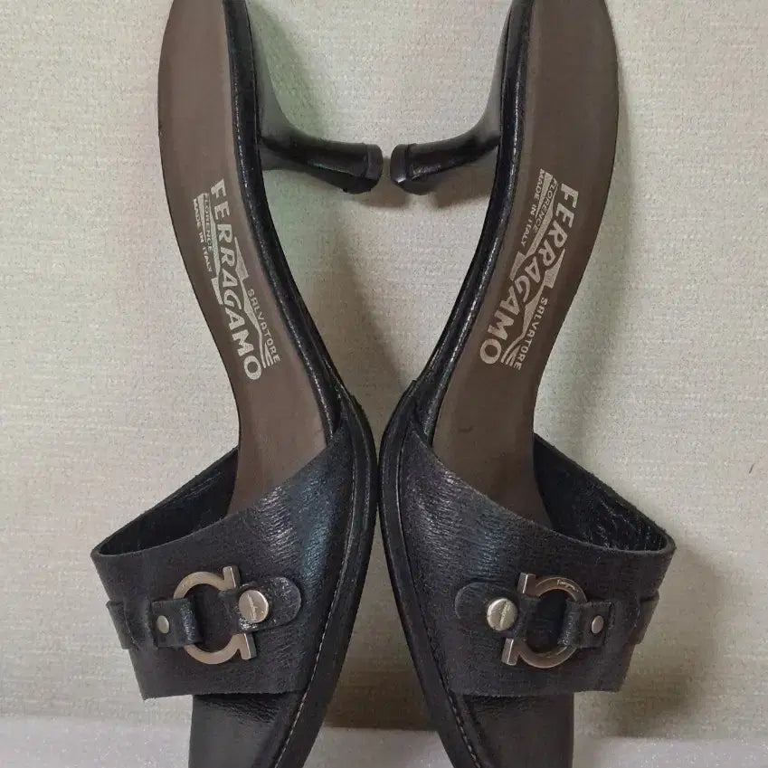 [BUNJANG] Ferragamo 6.5D 235 Sandals / 페레가모 6.5D 235 샌들 슬리퍼